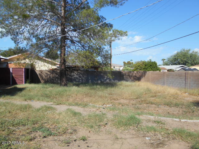 5438 East Thomas Road Phoenix, AZ 85018 - Photo 13 of 15 backyard
