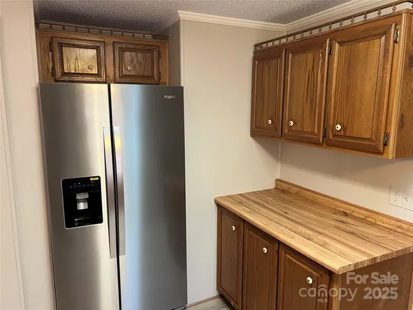 a view of a storage & utility room