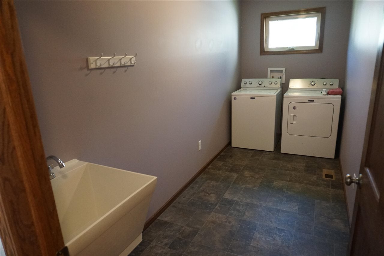 517 South Riggs Street Lone Tree, IA 52755 - Photo 13 of 18 Gallery Image 13