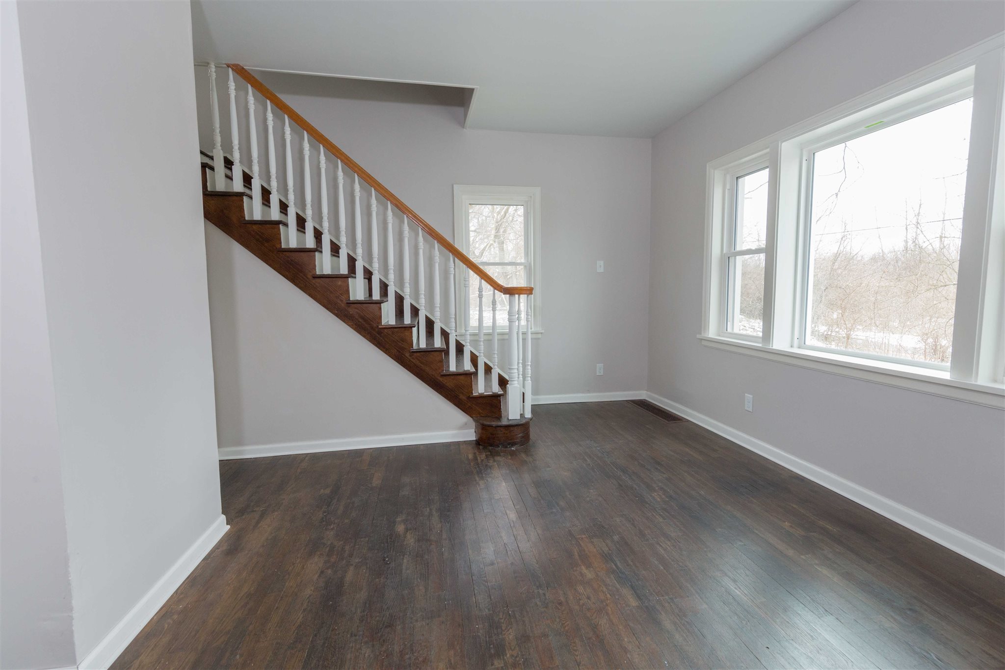 54745 Pine Road South Bend, IN 46628 - Photo 5 of 34 Gallery Image 5