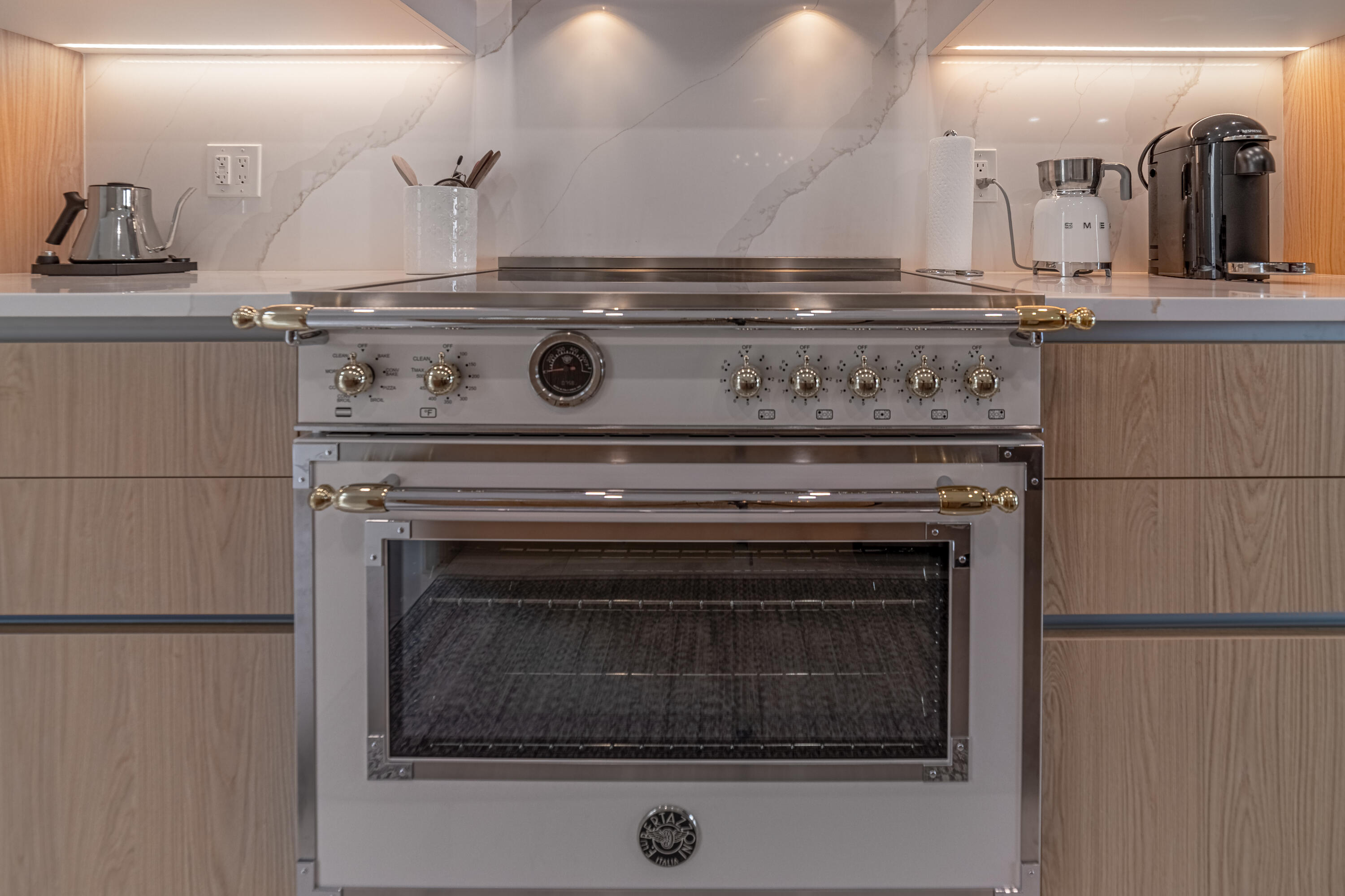 3474 South Ocean Boulevard, Unit 2 Palm Beach, FL 33480 - Photo 17 of 37 Kitchen