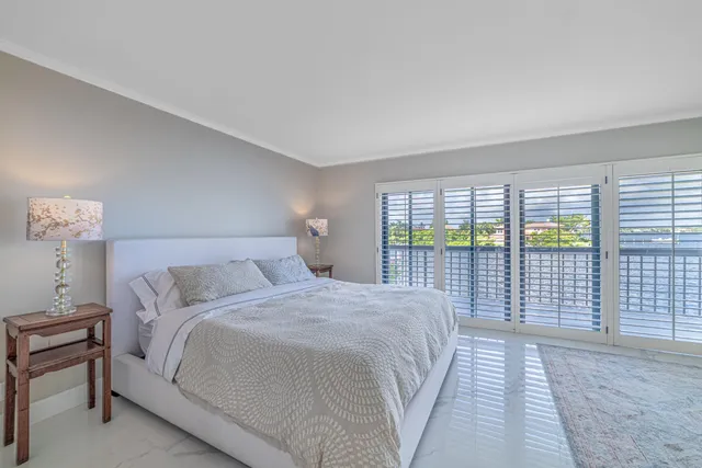 $8,000 | 3474 South Ocean Boulevard, Unit 2, Palm Beach, FL 33480