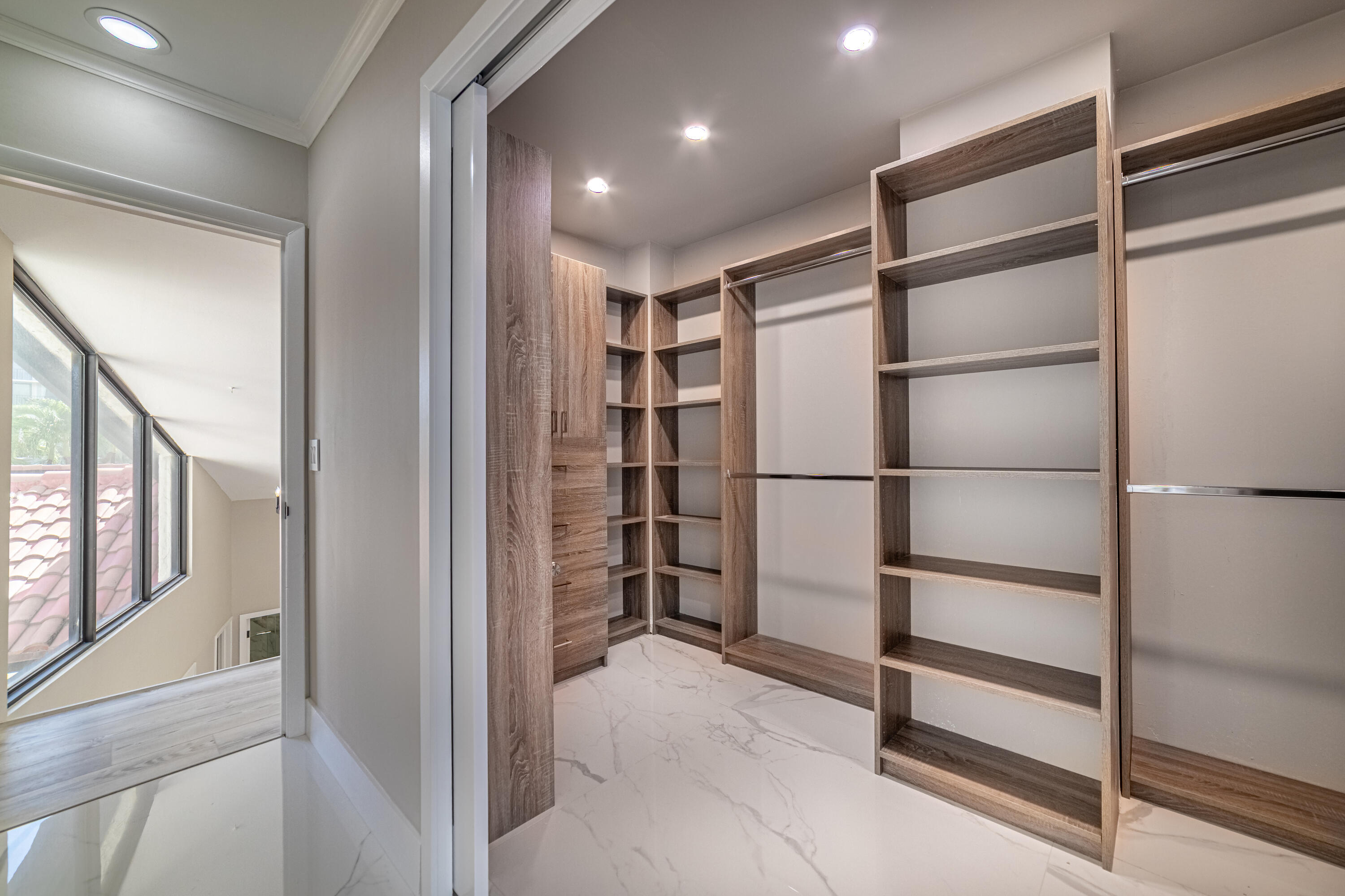 3474 South Ocean Boulevard, Unit 2 Palm Beach, FL 33480 - Photo 32 of 37 Primary Bedroom-Closet