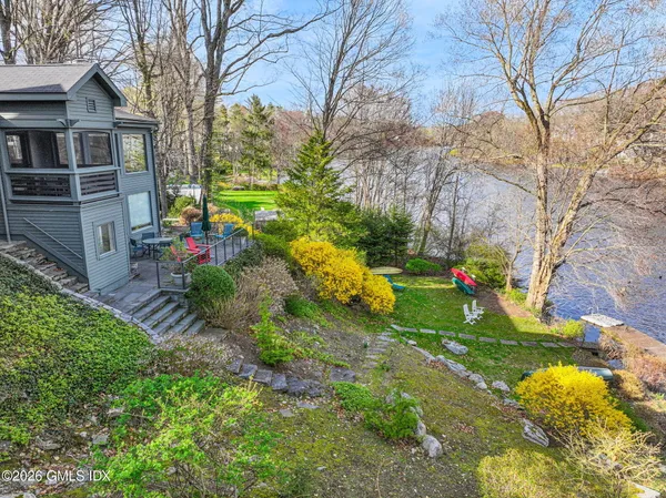 $2,950,000 | 185 Valley Road, Cos Cob, CT 06807