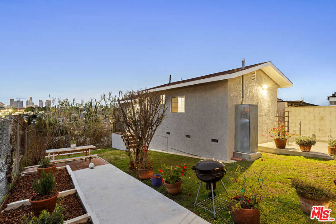 735 Orme Avenue Los Angeles, CA 90023 - Photo 30 of 33 a view of a patio