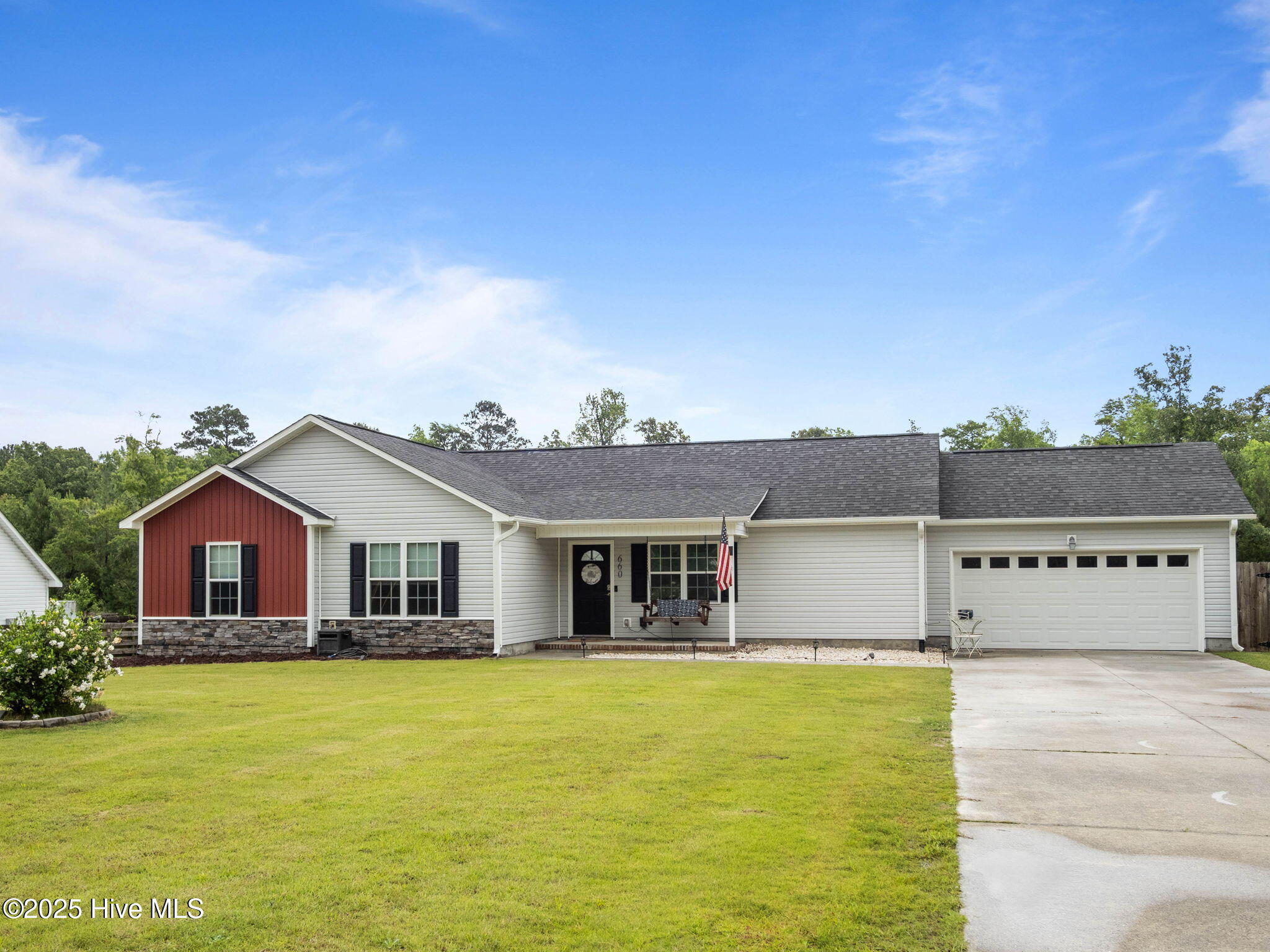 660 Riggs Road Hubert, NC 28539 - Photo 2 of 36 Another view