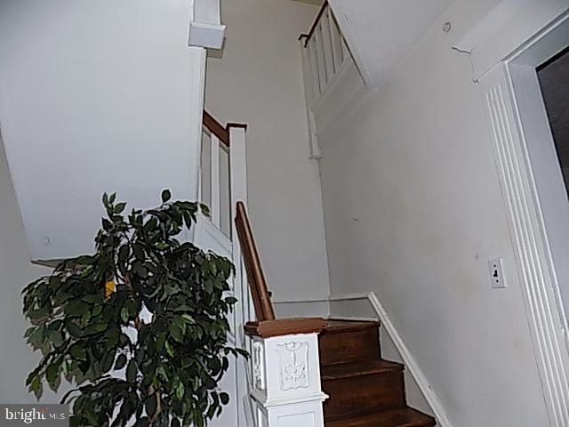 838 South 56th Street Philadelphia, PA 19143 - Photo 6 of 29 a view of stairs