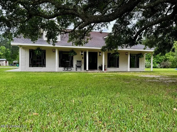 $370,000 | 3099 Longfellow Drive, Bay St. Louis, MS 39520