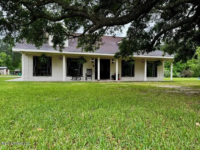 $380,000 | 3099 Longfellow Drive, Bay St. Louis, MS 39520