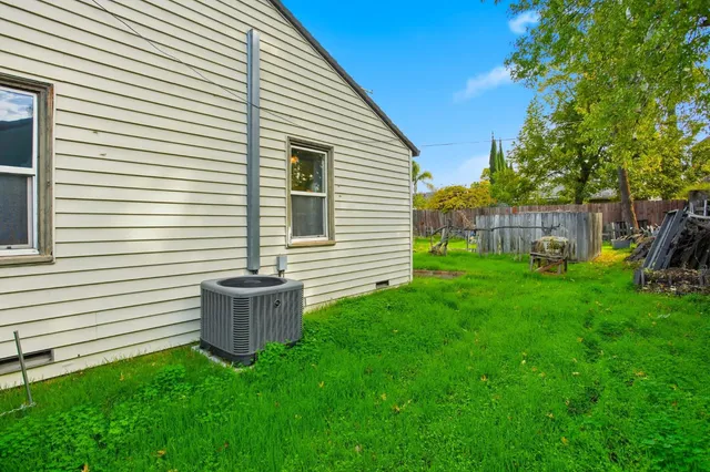 $250,000 | 2622 Del Paso Boulevard, Sacramento, CA 95815