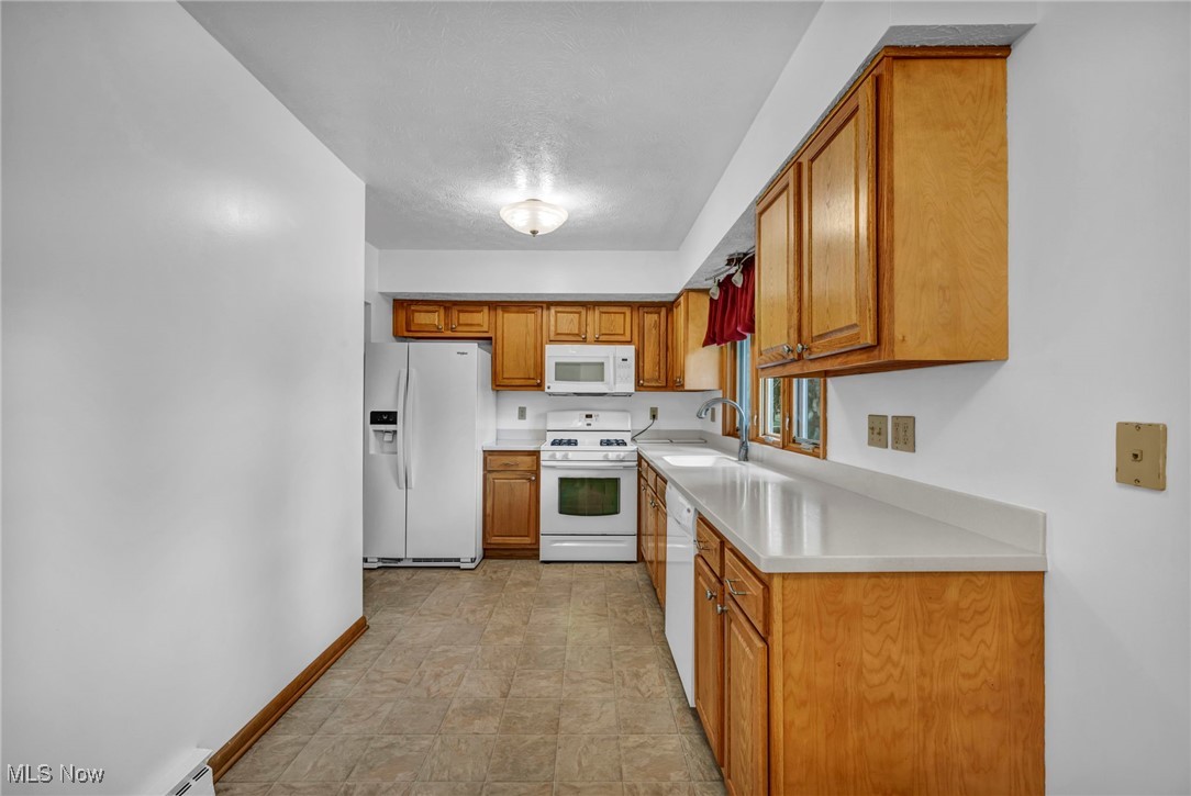 6321 Crossview Road Seven Hills, OH 44131 - Photo 15 of 49