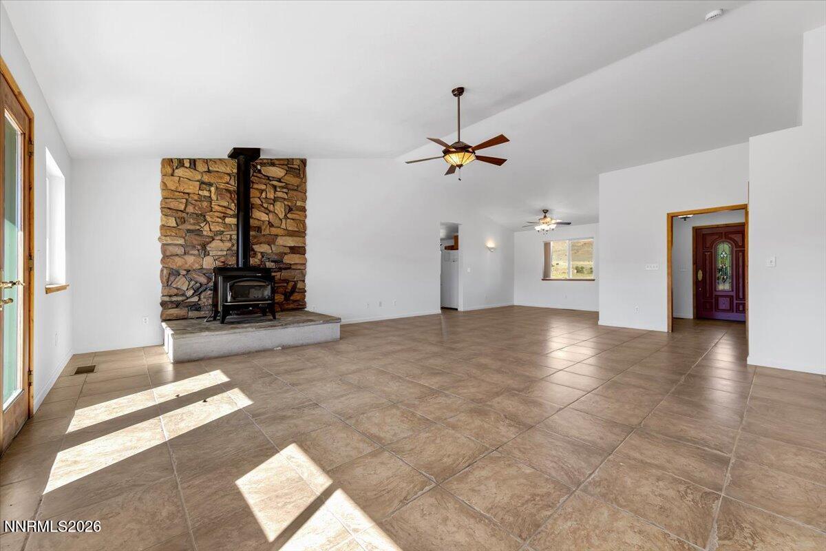 555 Serenity Place Reno, NV 89510 - Photo 4 of 67 Living Room