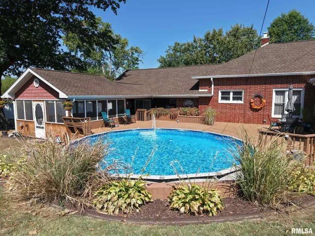 $230,000 | 103 North Grand Street, West Frankfort, IL 62896