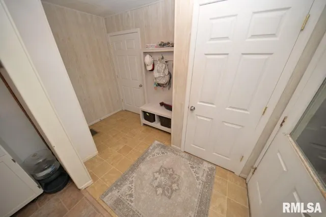 $210,000 | 793 County Road 635, Wayne City, IL 62895