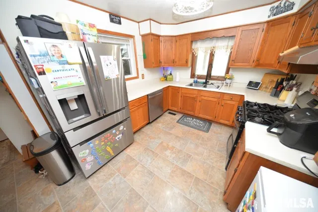 $210,000 | 793 County Road 635, Wayne City, IL 62895