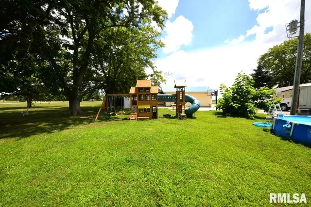 $210,000 | 793 County Road 635, Wayne City, IL 62895