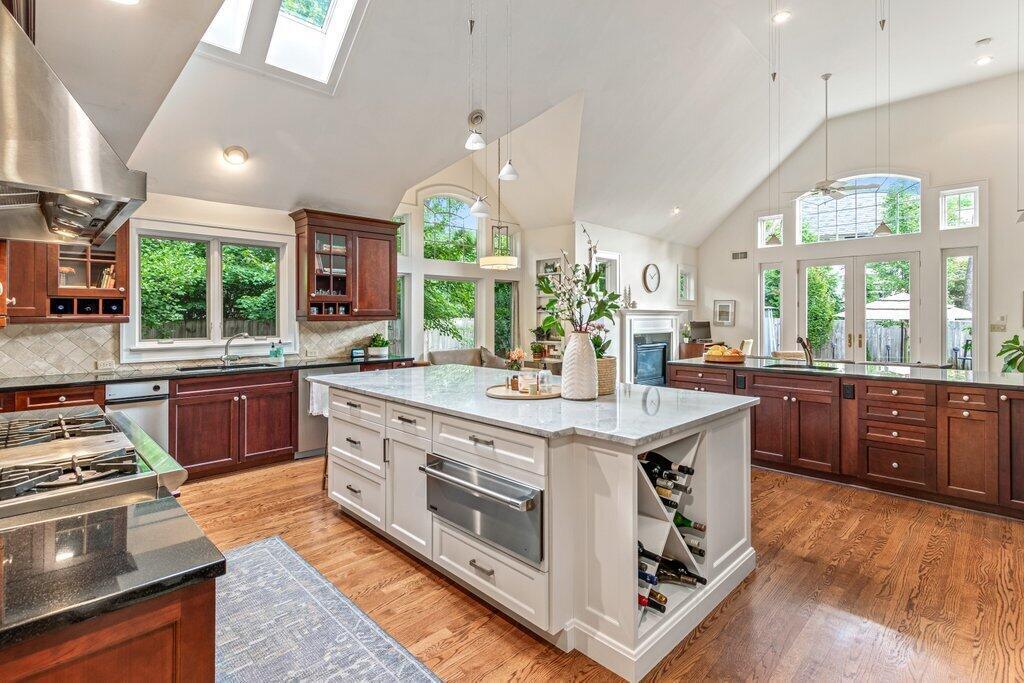 2274 Yorkshire Road Columbus, OH 43221 - Photo 15 of 59 2274 Yorkshire Road-16.jpg-SMALL