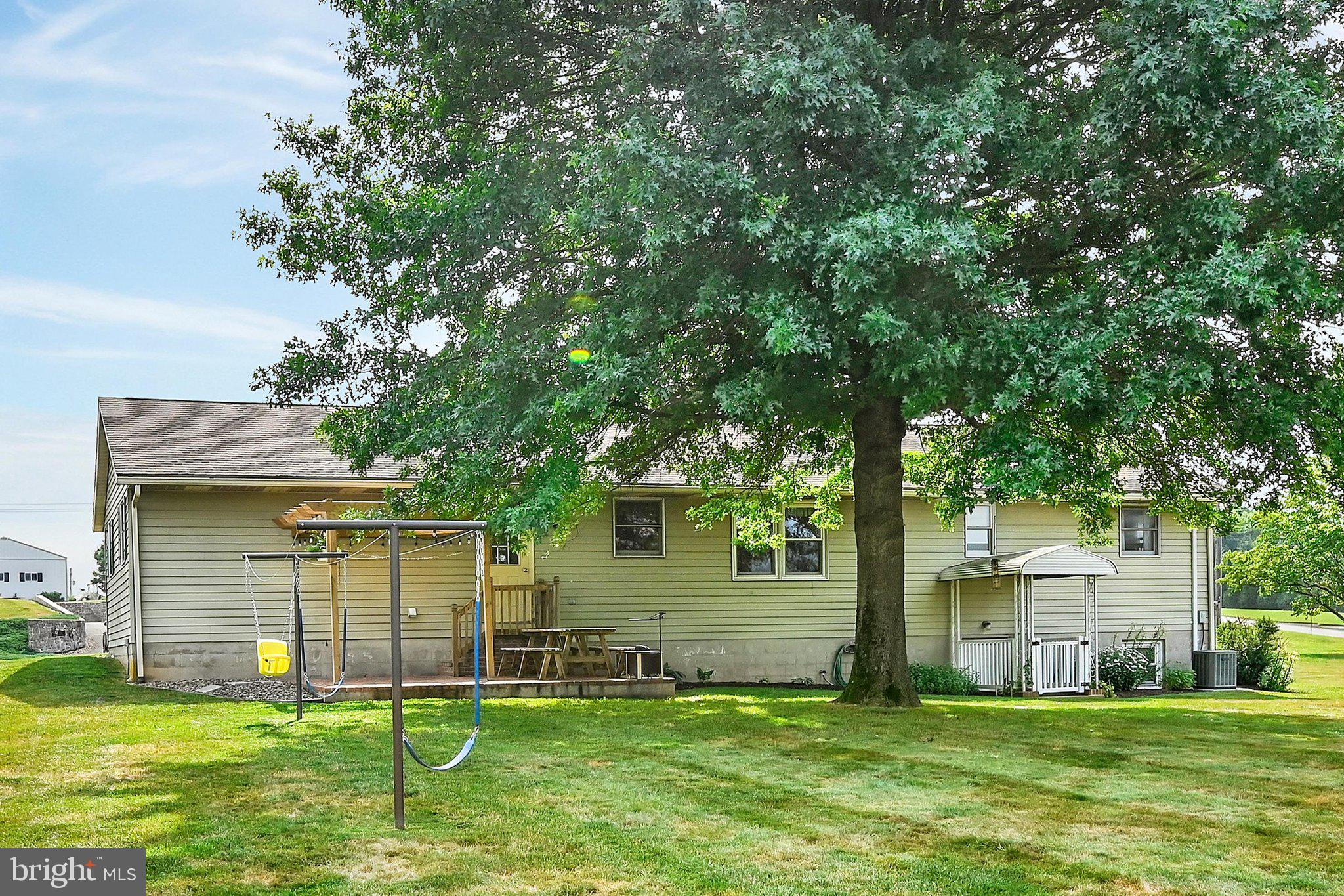 75 Hickory Road Denver, PA 17517 - Photo 43 of 50 Exterior Back