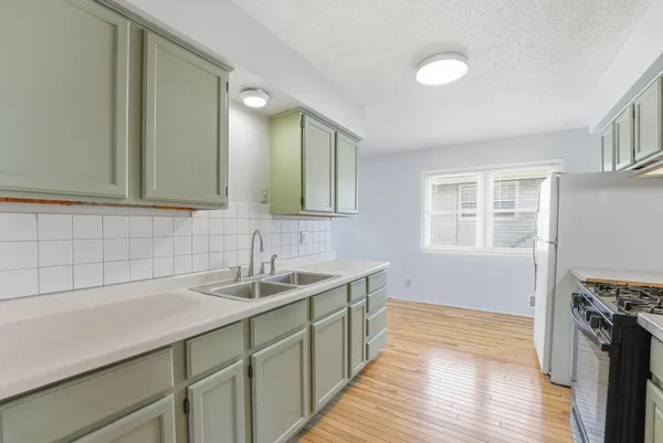 $430,000 | 524 37th Avenue Northeast, Minneapolis, MN 55421