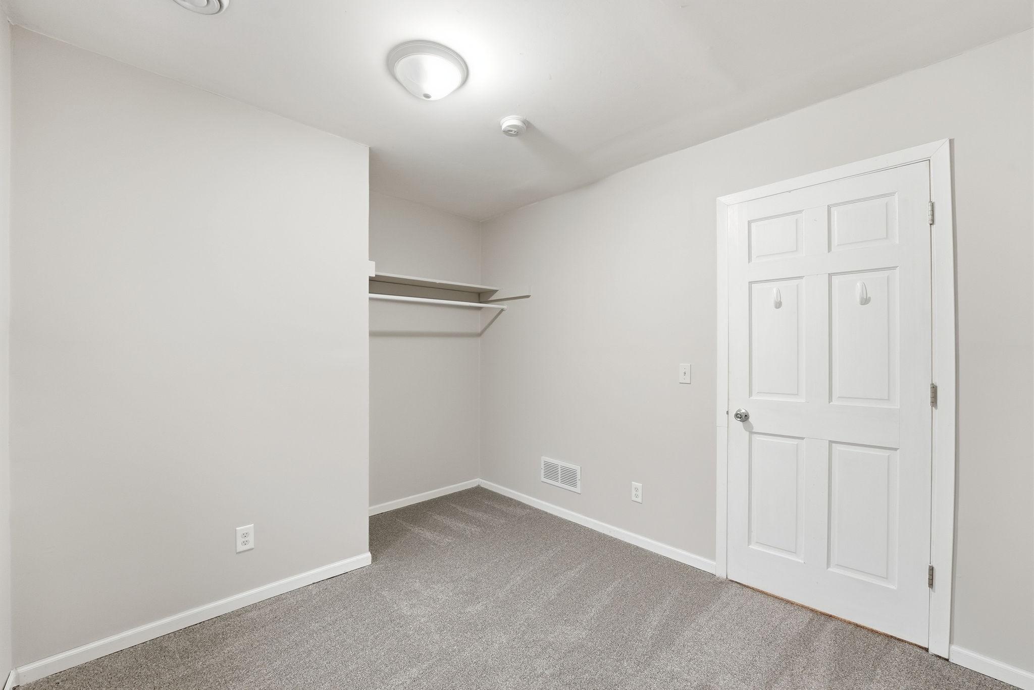 524 37th Avenue Northeast Minneapolis, MN 55421 - Photo 30 of 44