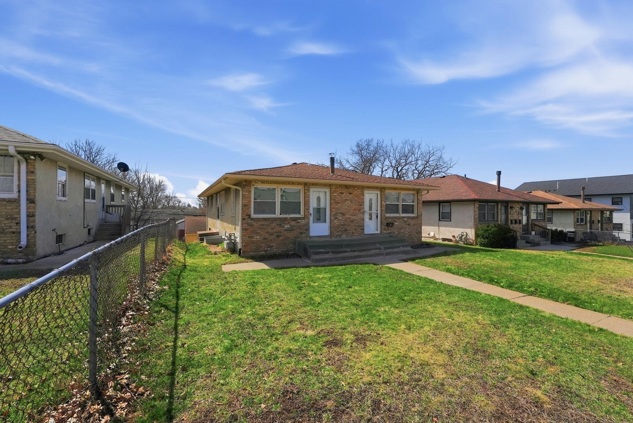 524 37th Avenue Northeast Minneapolis, MN 55421 - Photo 3 of 44