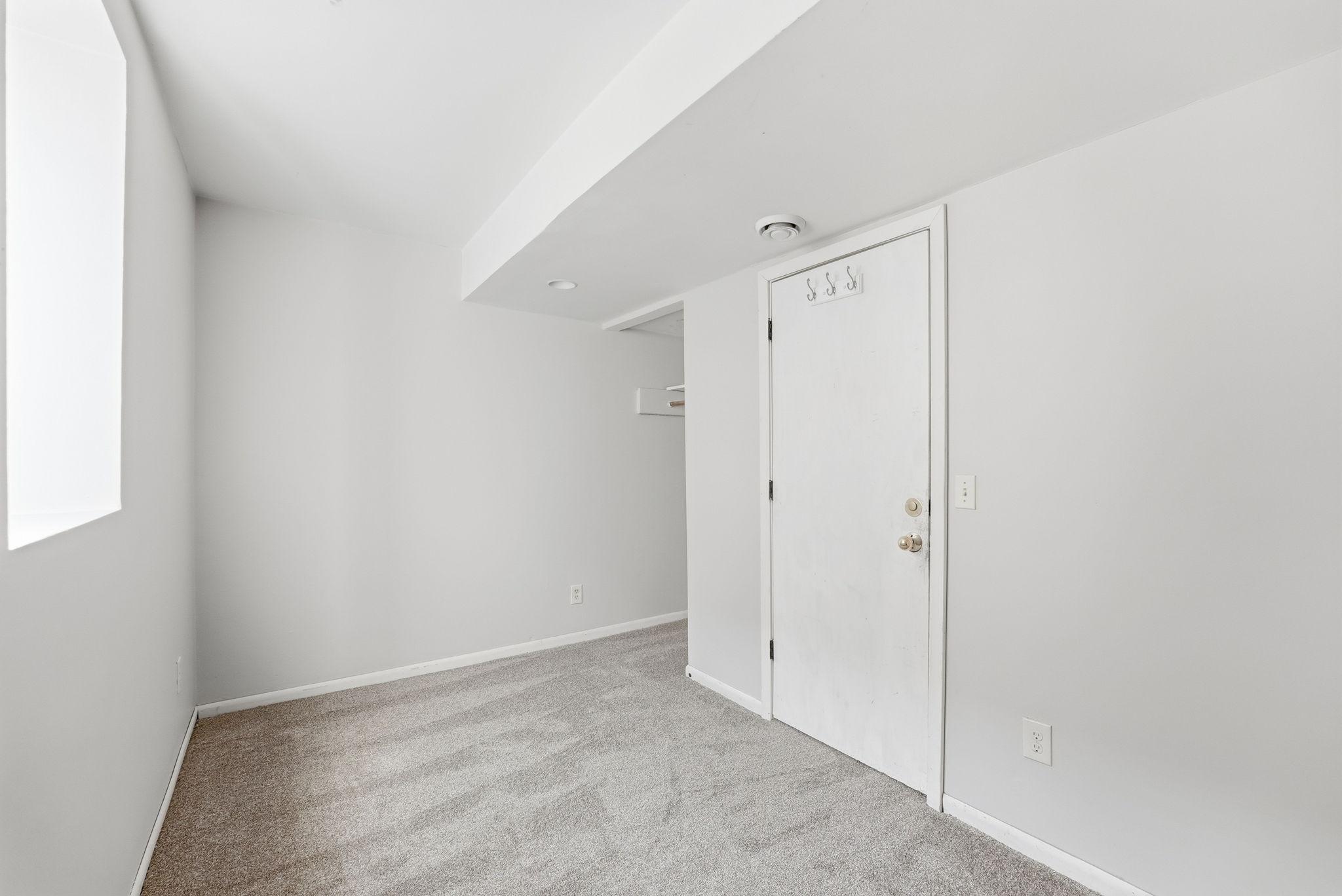 524 37th Avenue Northeast Minneapolis, MN 55421 - Photo 37 of 44