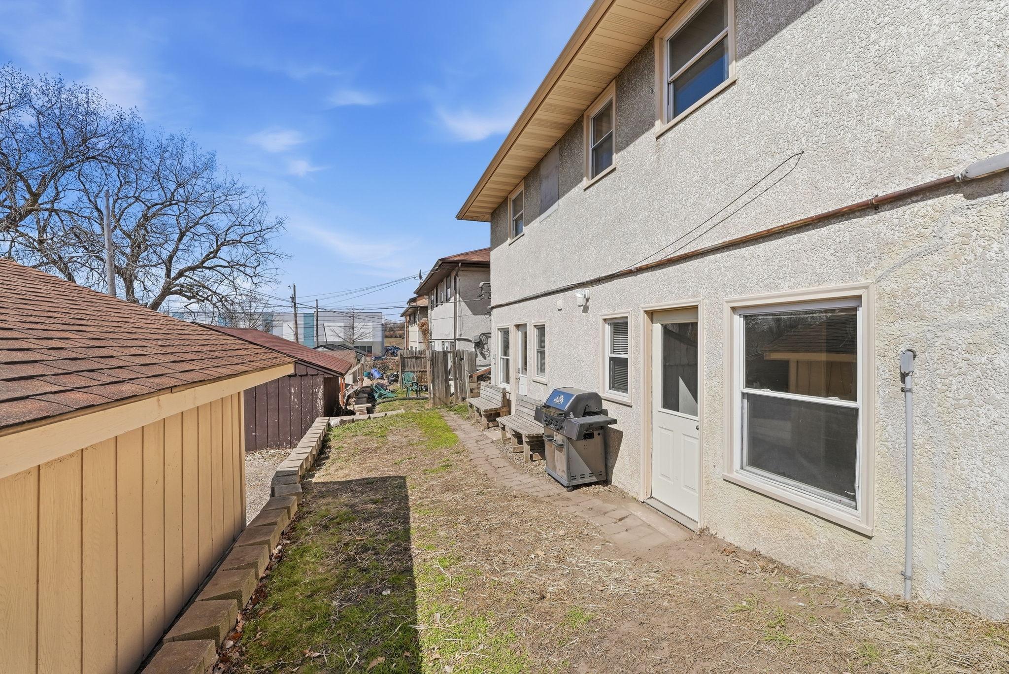 524 37th Avenue Northeast Minneapolis, MN 55421 - Photo 42 of 44