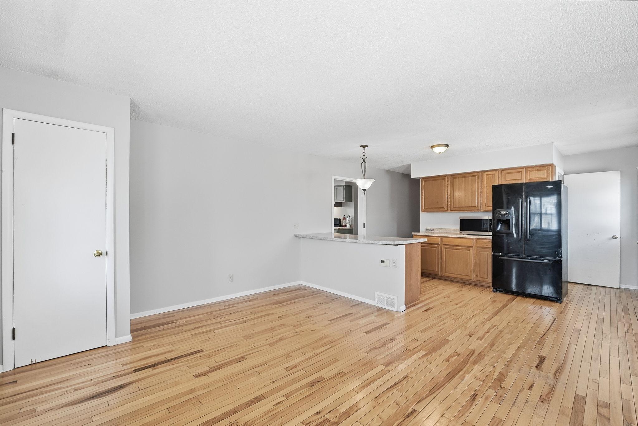 524 37th Avenue Northeast Minneapolis, MN 55421 - Photo 7 of 44