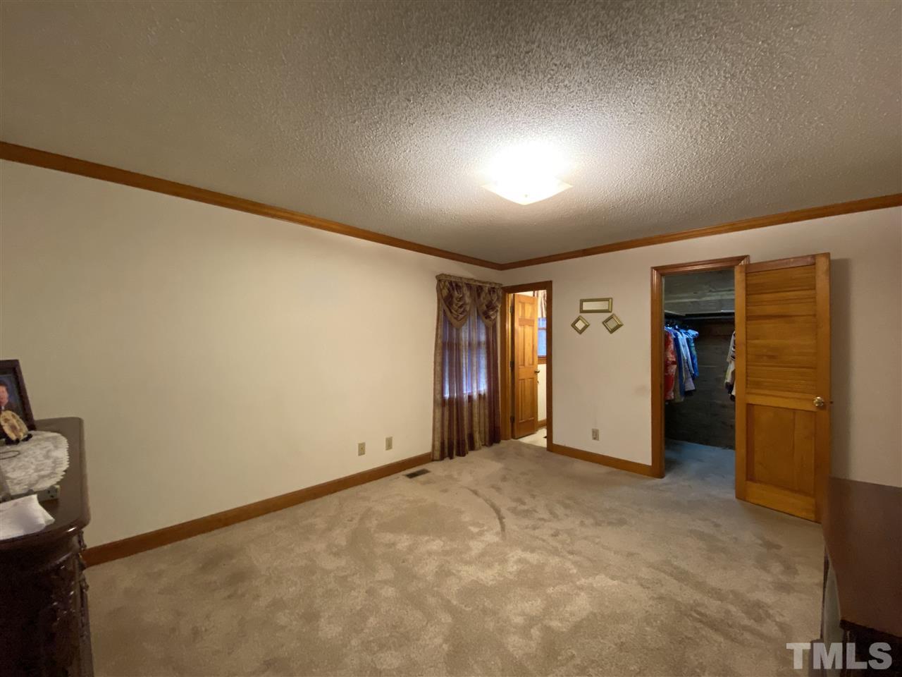700 Spring Valley Lake Road Henderson, NC 27537 - Photo 17 of 30