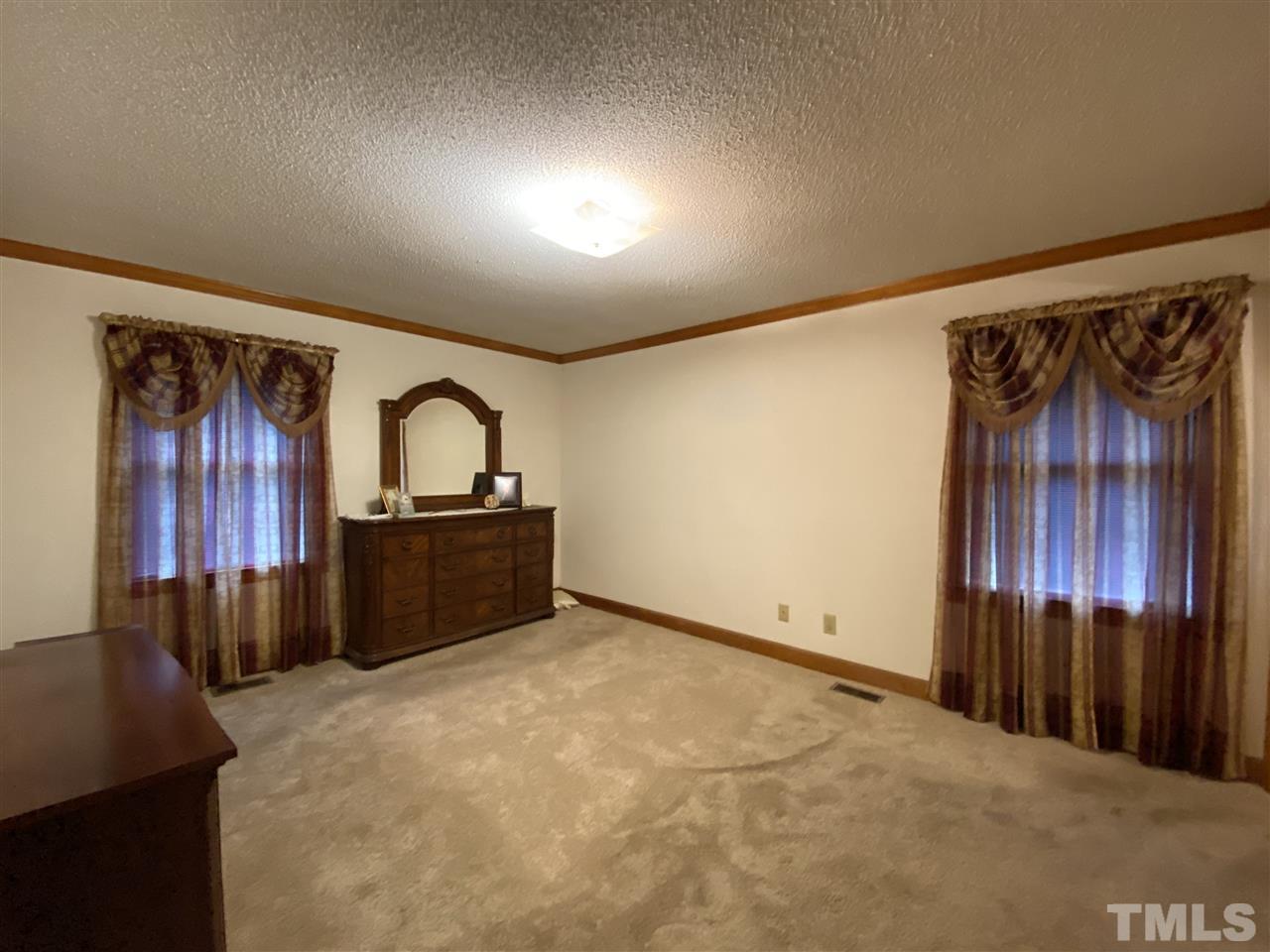 700 Spring Valley Lake Road Henderson, NC 27537 - Photo 18 of 30
