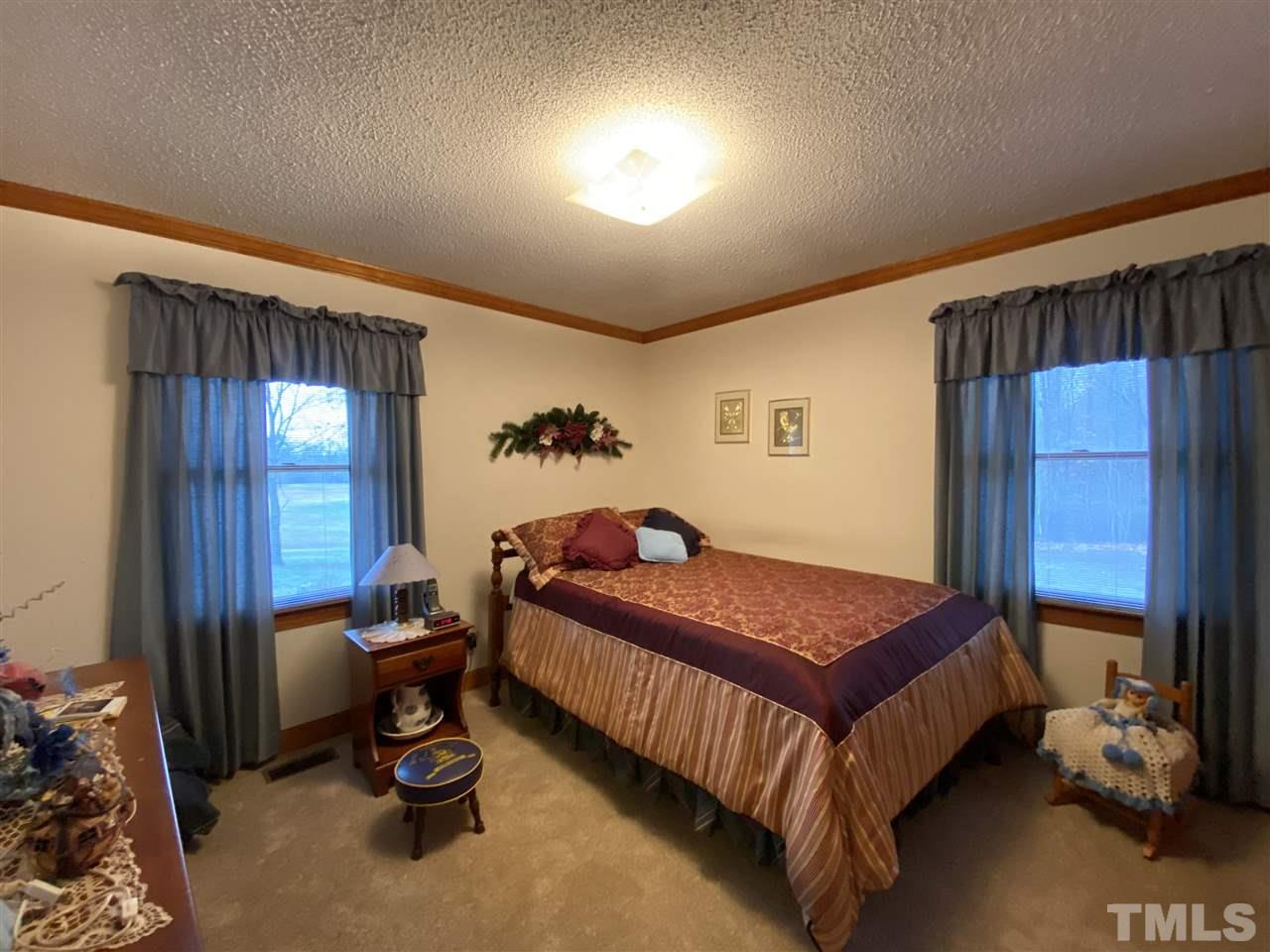 700 Spring Valley Lake Road Henderson, NC 27537 - Photo 19 of 30