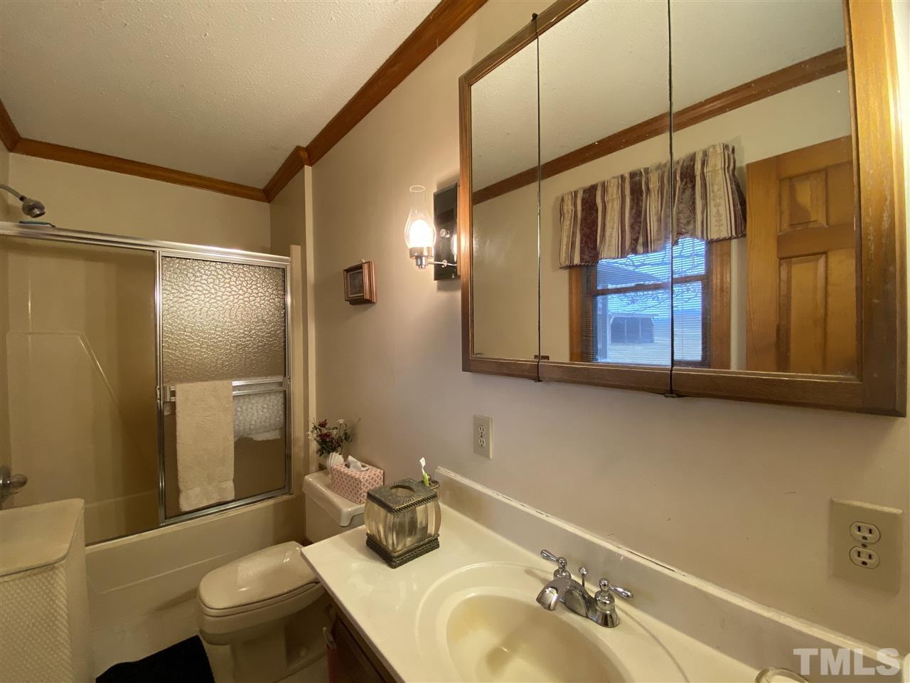 700 Spring Valley Lake Road Henderson, NC 27537 - Photo 21 of 30