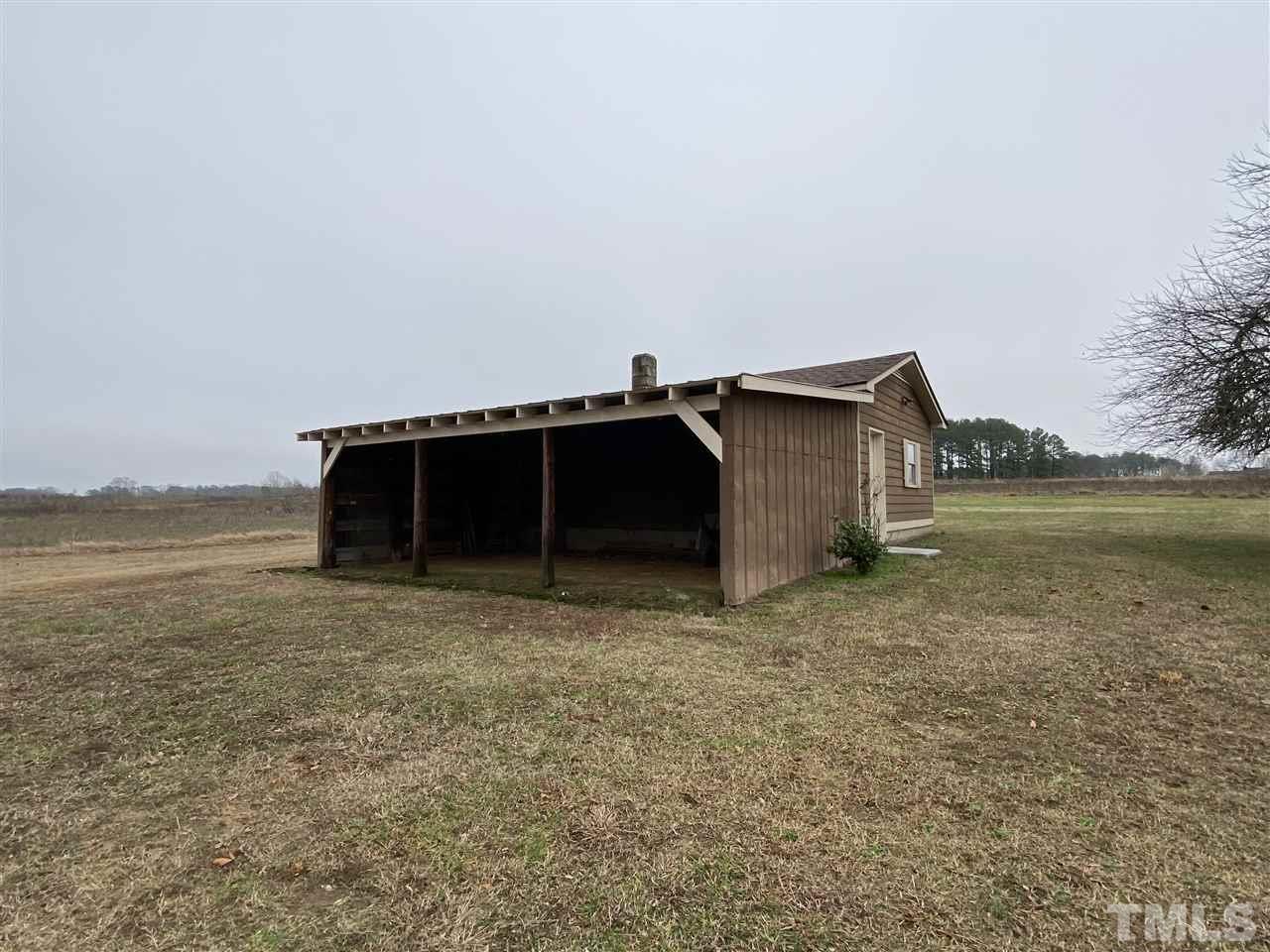700 Spring Valley Lake Road Henderson, NC 27537 - Photo 23 of 30