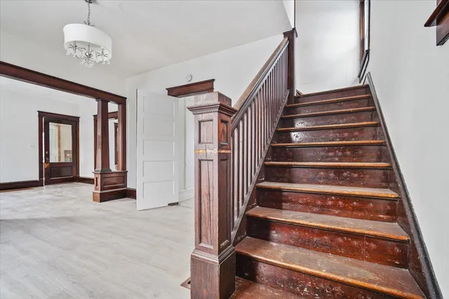 $167,000 | 104 Magoun Street, Bloomington, IL 61701