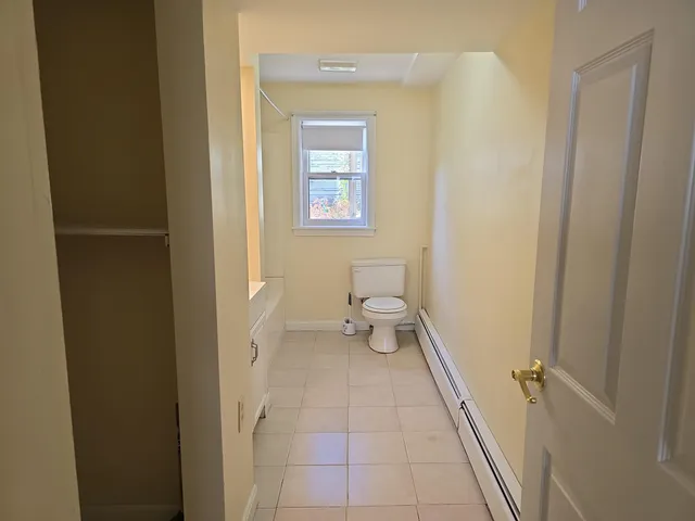 $950 | 165 South Main Street, Unit 7, Newport, NH 03773