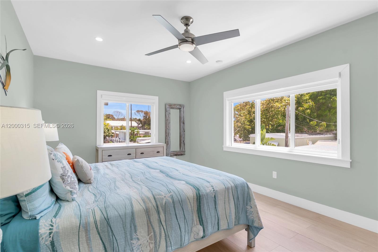 949 Plantation Road Key Largo, FL 33037 - Photo 45 of 51 Master bedroom