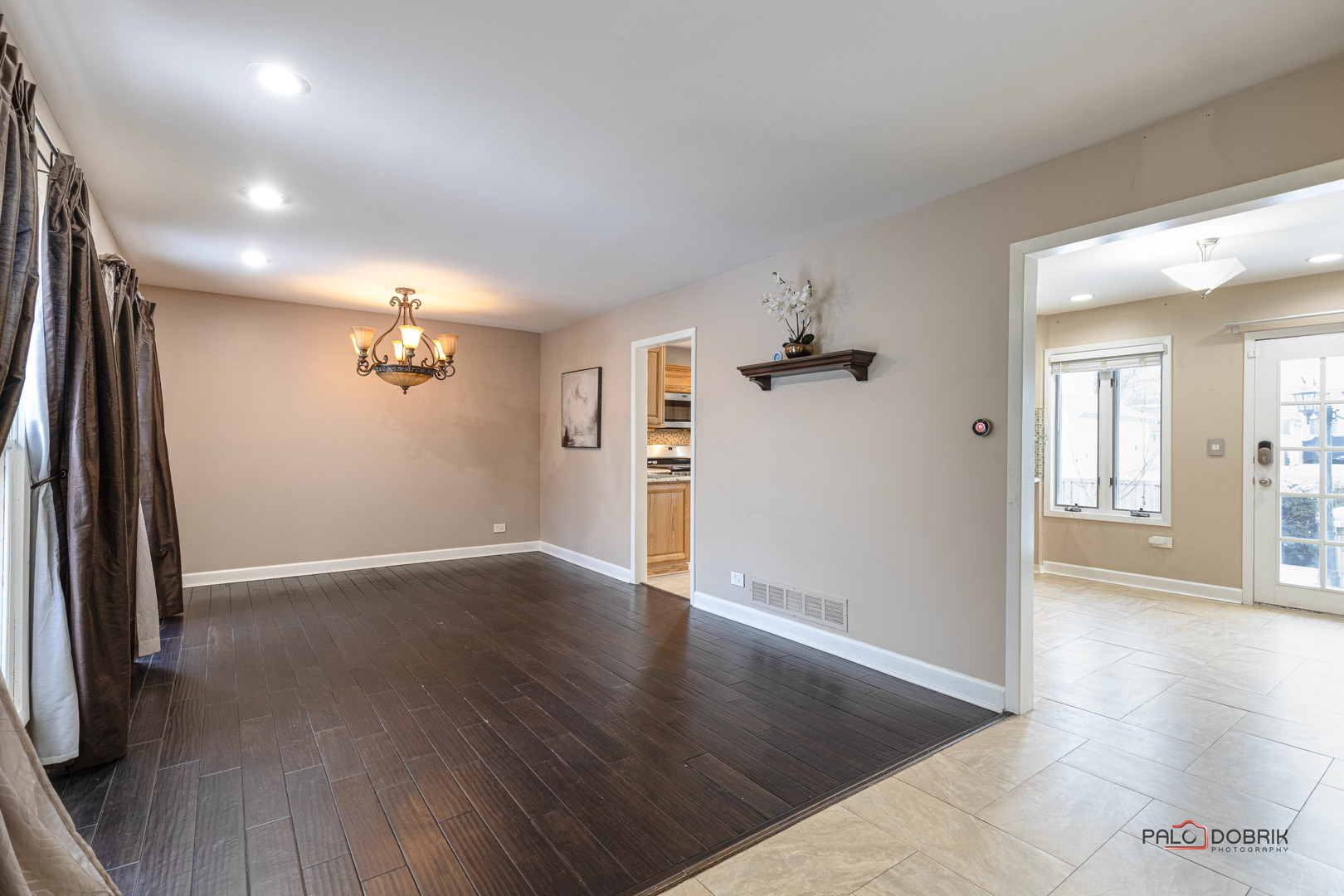 720 Heatherdown Way Buffalo Grove, IL 60089 - Photo 8 of 49 Gallery Image 8