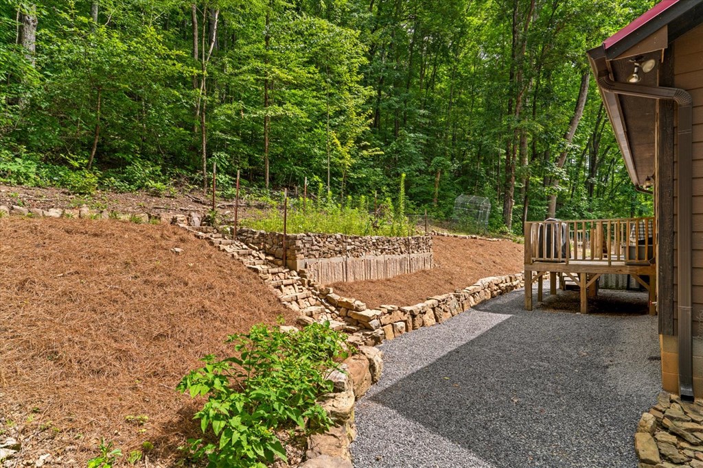 307 Smith Mountain Road Dunlap, TN 37327 - Photo 31 of 54 Gallery Image 31
