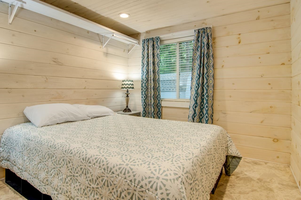 10561 Wildwood Road Interlochen, MI 49643 - Photo 12 of 24 1923245-e3c4aff4-25a3-4260-83a3-18c73c4f018d.JPG