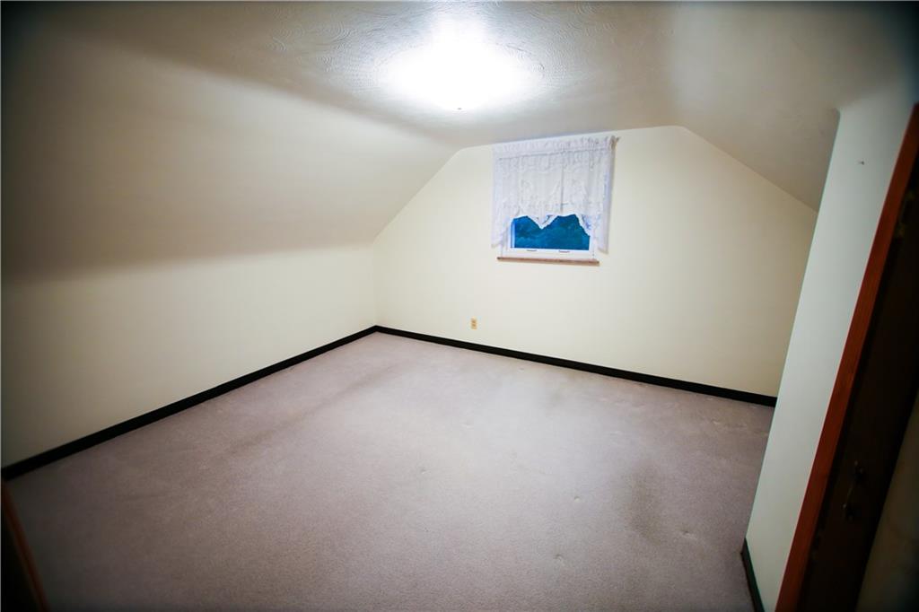 1161 Bonniebrook Road Butler, PA 16002 - Photo 22 of 25 Upstairs Bed