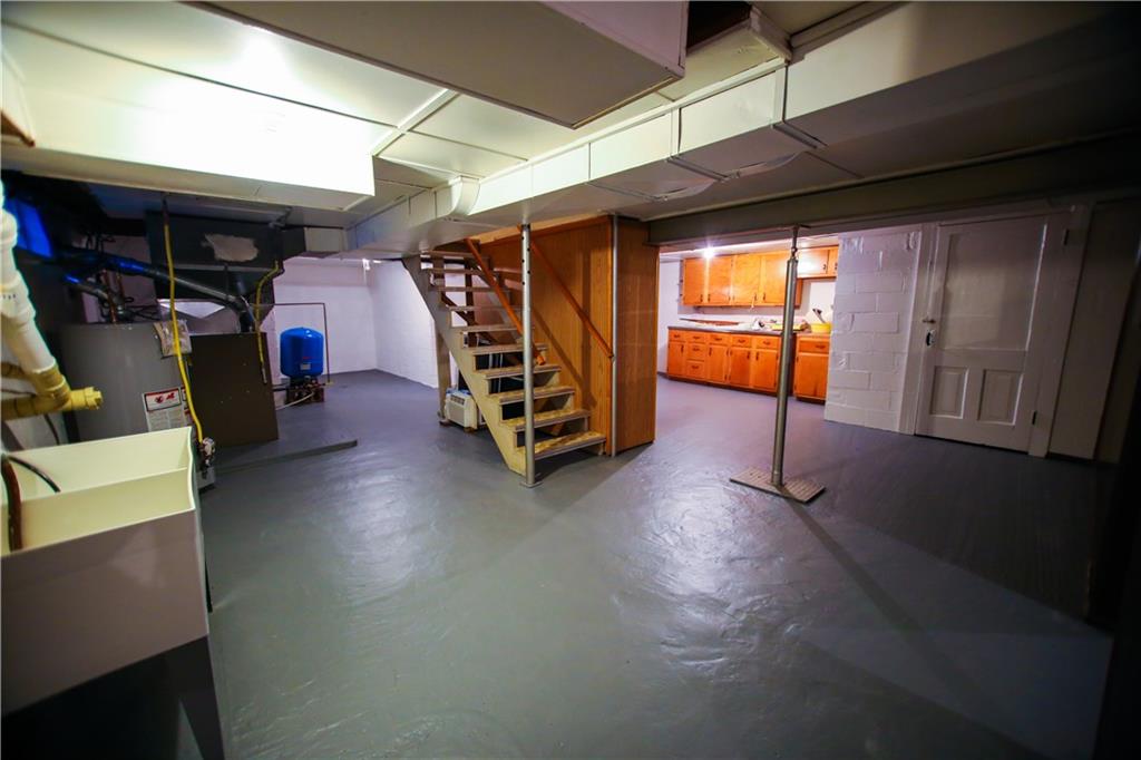 1161 Bonniebrook Road Butler, PA 16002 - Photo 7 of 25 Full Dry Basement