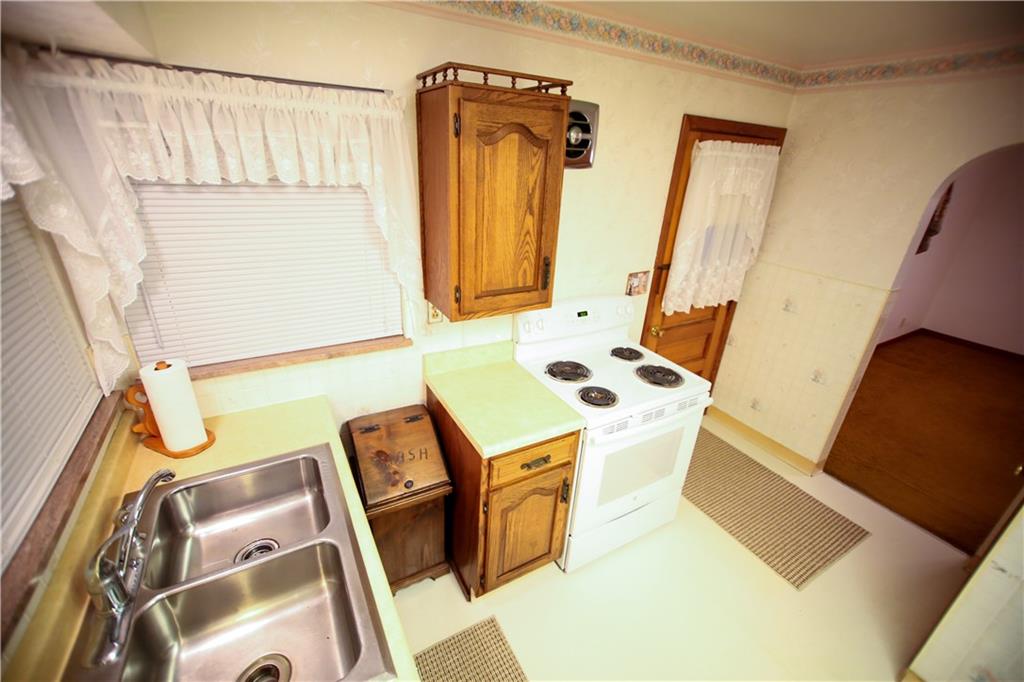 1161 Bonniebrook Road Butler, PA 16002 - Photo 10 of 25 Kitchen with plenty of storage