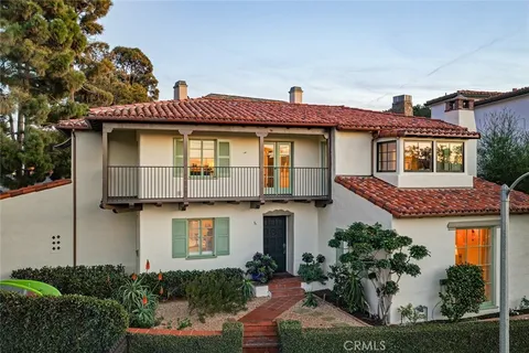 $5,900,000 | 2 Emerald Bay, Laguna Beach, CA 92651