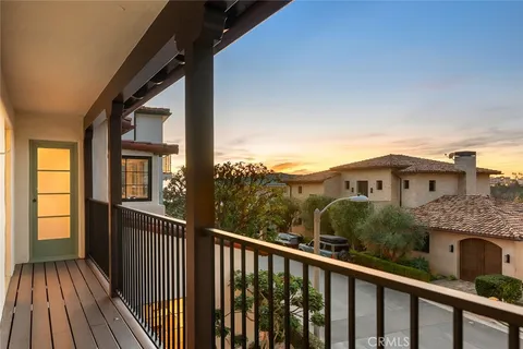 $5,900,000 | 2 Emerald Bay, Laguna Beach, CA 92651