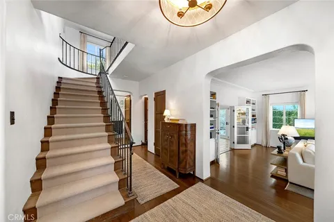 $5,900,000 | 2 Emerald Bay, Laguna Beach, CA 92651