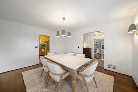 $5,900,000 | 2 Emerald Bay, Laguna Beach, CA 92651