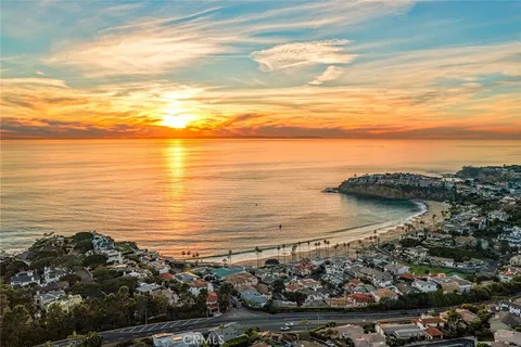 $5,900,000 | 2 Emerald Bay, Laguna Beach, CA 92651