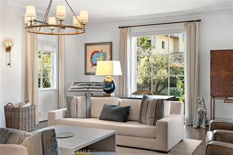 $5,900,000 | 2 Emerald Bay, Laguna Beach, CA 92651