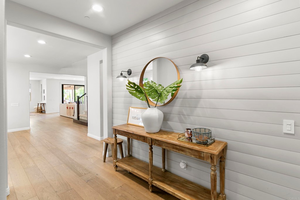 7001 Sitio Frontera Carlsbad, CA 92009 - Photo 5 of 40 a living room with furniture