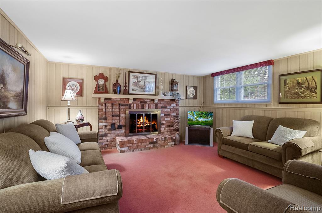 876 Dahlia Lane Rochester Hills, MI 48307 - Photo 26 of 44